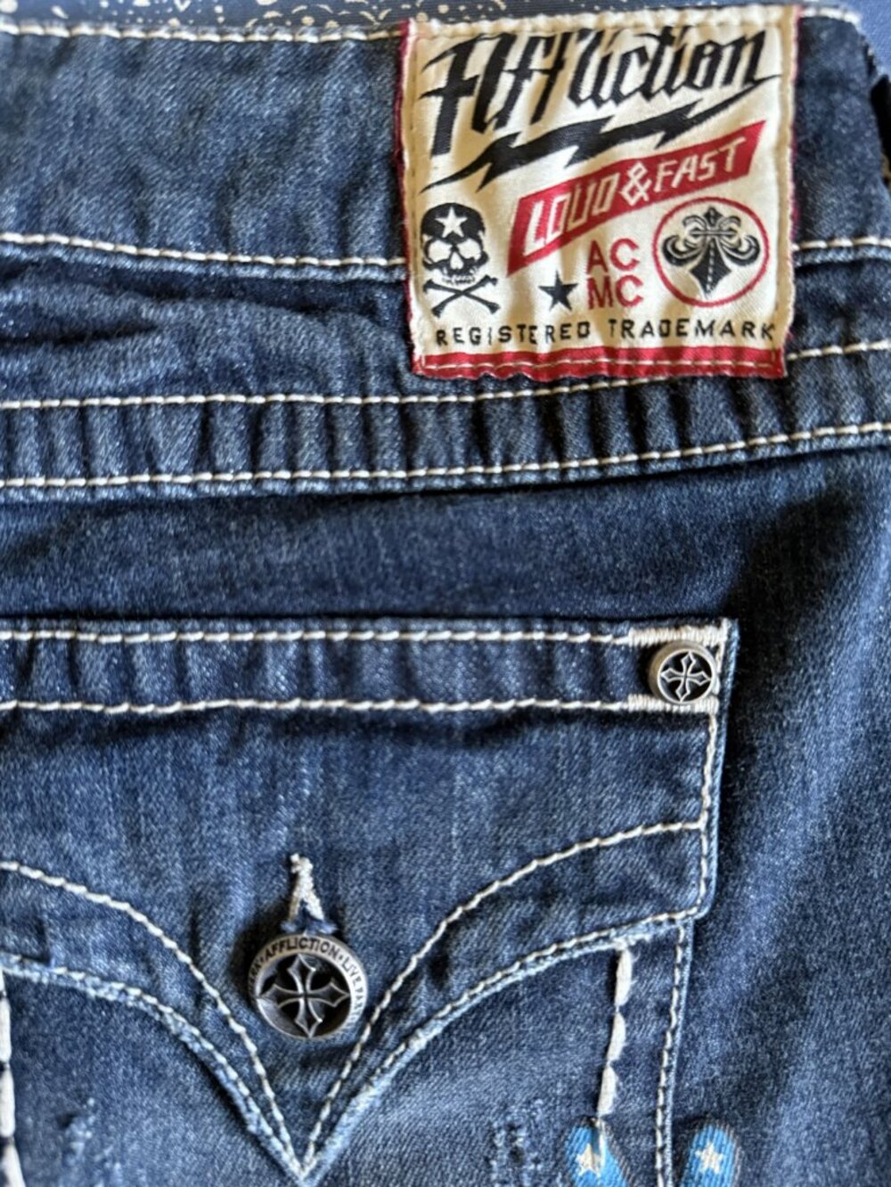 Affliction Bootcut Jeans Size 28 Dark Wash Embroidered Pocket Y2K Low Rise - Picture 8 of 8